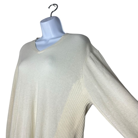 Theory Womens XL Ivory V-Neck Sweater Wool Angora Cashmere Blend Minimalist - Picture 9 of 11